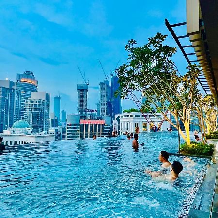 Axon Suites Bukit Bintang By Sky Pool Kuala Lumpur Esterno foto